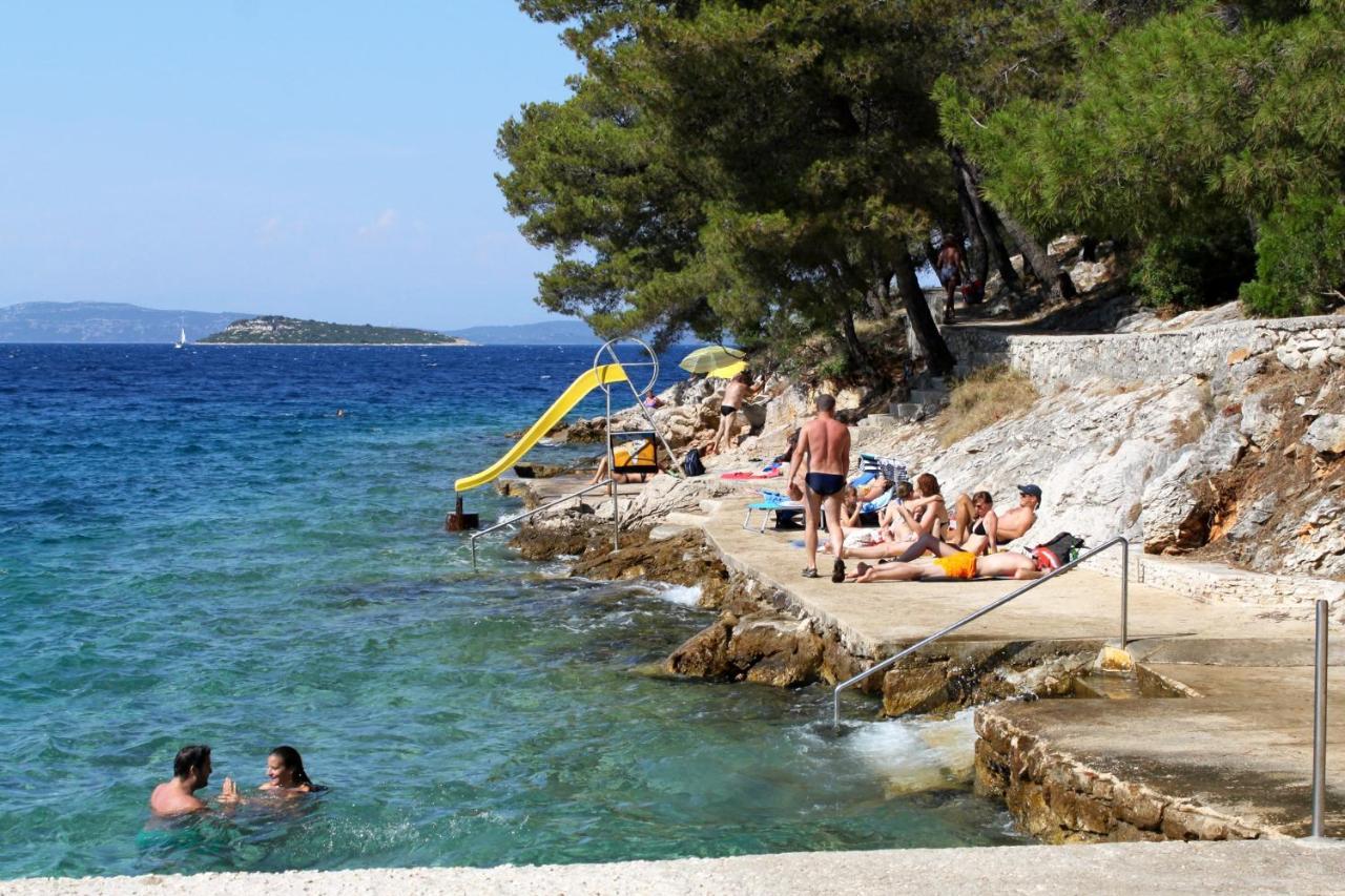 Apartments With A Parking Space Sali, Dugi Otok - 8154 Экстерьер фото