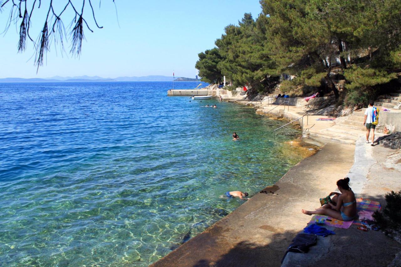 Apartments With A Parking Space Sali, Dugi Otok - 8154 Экстерьер фото
