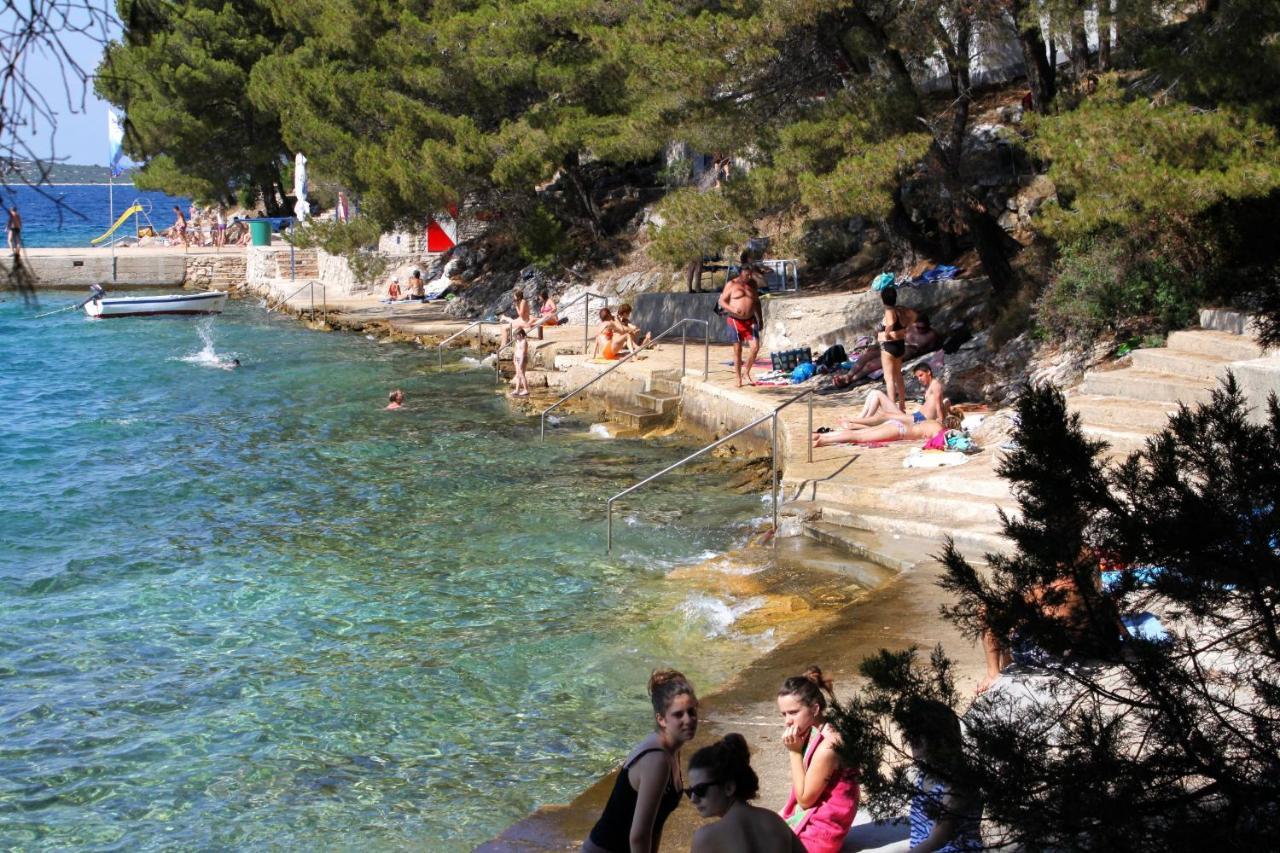 Apartments With A Parking Space Sali, Dugi Otok - 8154 Экстерьер фото
